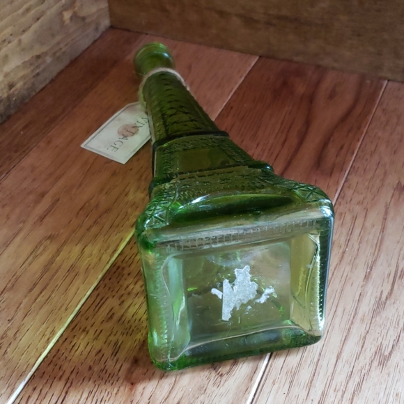 NWT Vintage Collection Eiffel Tower Bottle - Picture 4 of 8